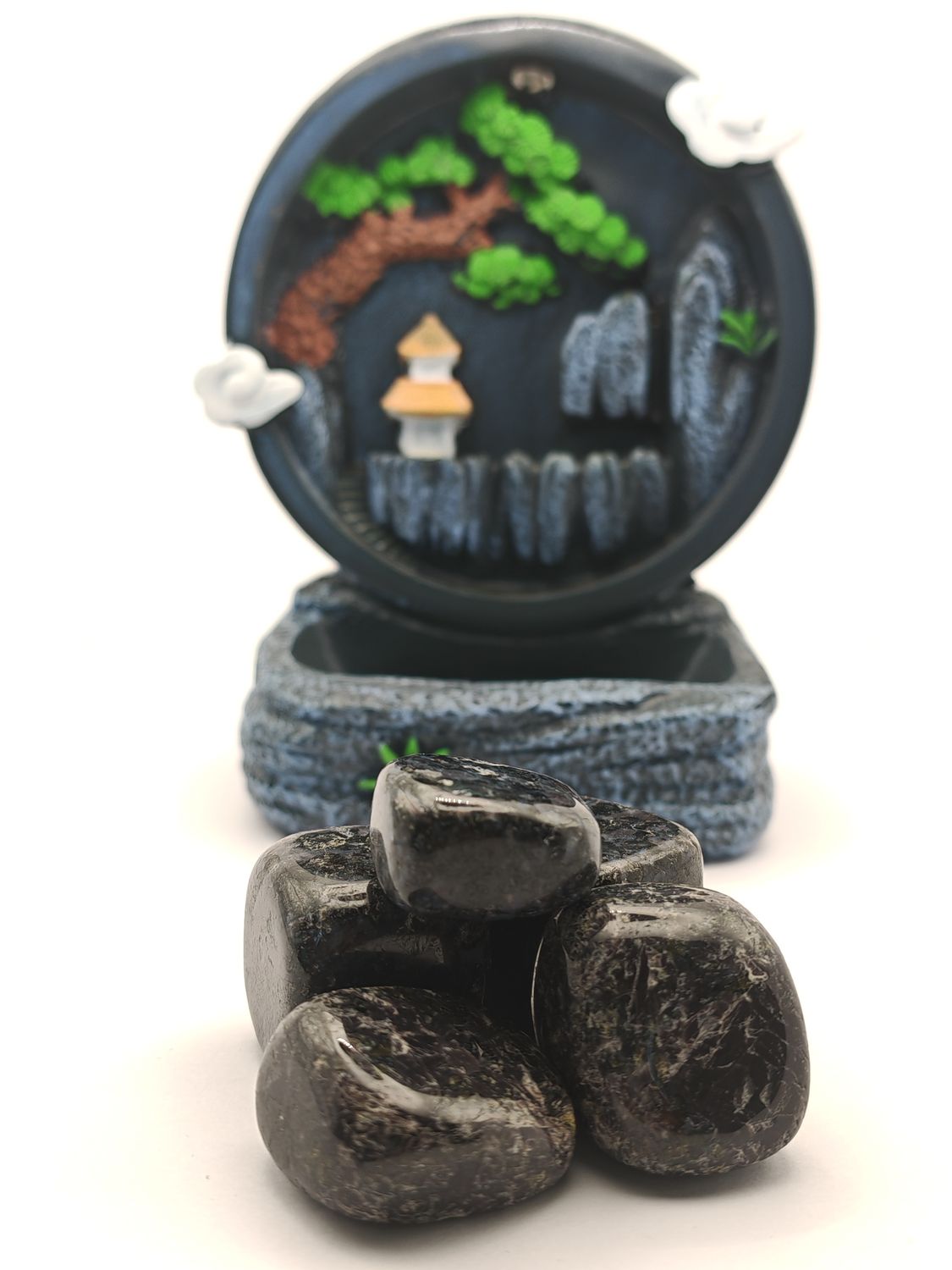 Merlinite